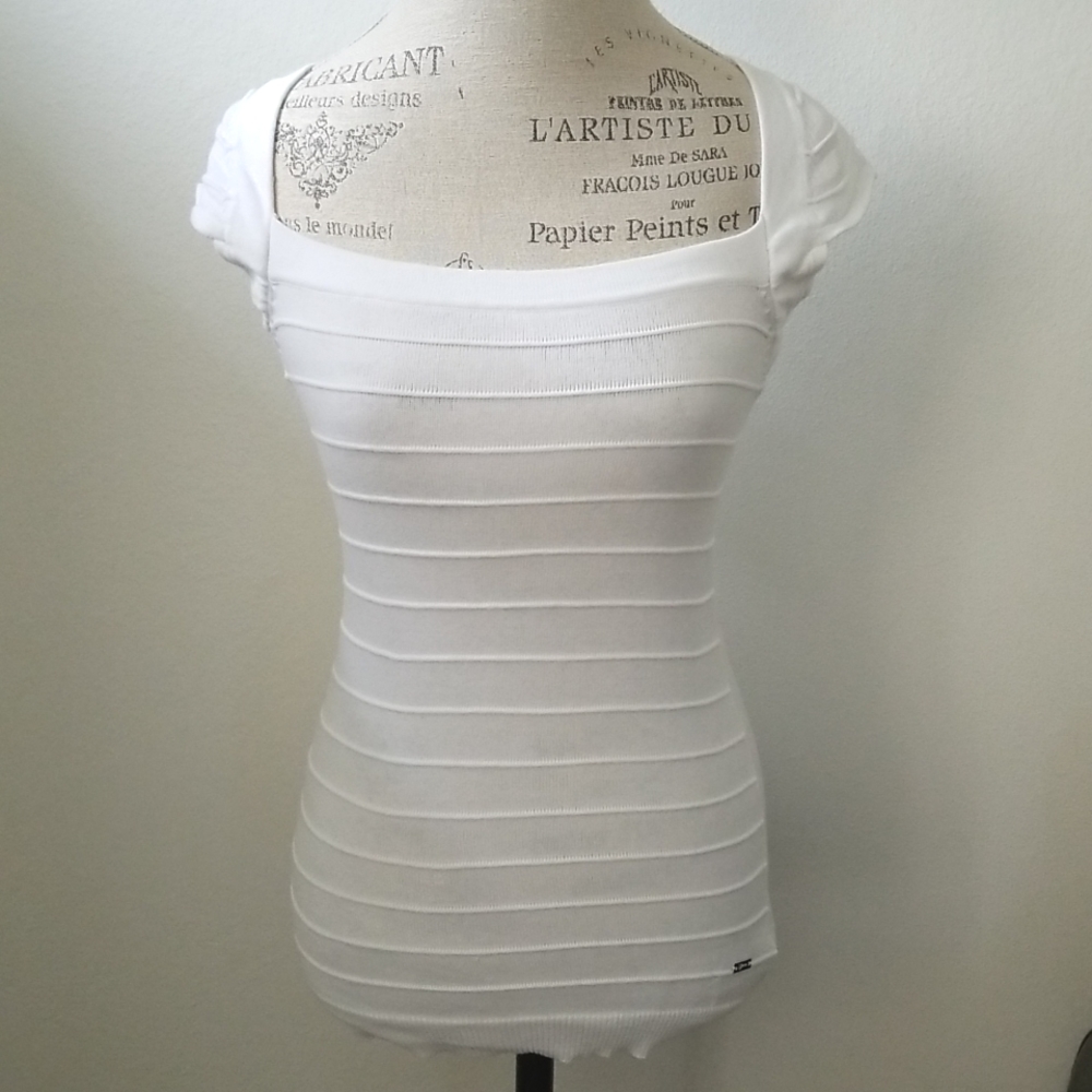 Guess Top